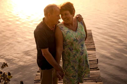 Fotógrafo Samuel Slovinscki Boff fez ensaio em homenagem aos 40 anos de amor dos pais, Luiz Carlos Boff e Lucélia Slovinscki Boff.