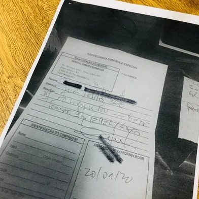  Receituário de controle especial dado por falso médico a homem acamado. Homem foi preso pela Delegacia do Idoso. (Foto: Jeniffer Gularte