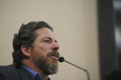  CAXIAS DO SUL, RS, BRASIL, 22/12/2019Sessão da câmara vota favorável ao impeachment de Daniel Guerra.(Lucas Amorelli/RBS)<!-- NICAID(14367387) -->