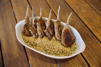  PORTO ALEGRE, RS, BRASIL, 03-04-2018: Especial com receitas que utilizam a carne de cordeiro, para o Caderno Destemperados (FOTO FÉLIX ZUCCO/AGÊNCIA RBS, Caderno Destemperados).<!-- NICAID(13486059) -->