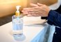 Coronavírus: informação de que o uso excessivo de álcool em gel favorece a infecção é falsa