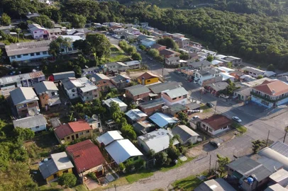  CAXIAS DO SUL, RS, BRASIL, 03/03/2020.  Decisão em primeira instância garante propriedade de lote para família do loteamento Cidade Industrial e abre caminho para desfecho de um nebuloso caso de  empresa que cobra o pagamento de terrenos que já haviam sido pagos há muitos anos. (Porthus Junior/Agência RBS)<!-- NICAID(14438756) -->
