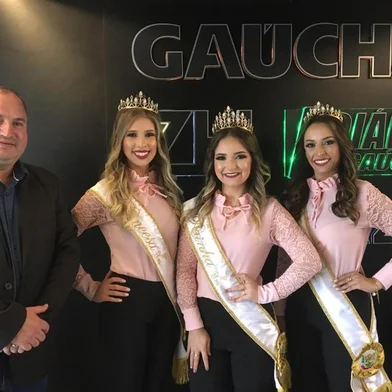 Comitiva da 5ª Expo Gentil visita a redação de GaúchaZH