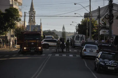  Paraí, RS, 06/03/2020Assalto a banco termina com 7 criminosos mortos.(Lucas Amorelli/Agência RBS)<!-- NICAID(14442284) -->
