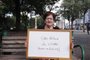  CAXIAS DO SUL, RS, BRASIL (03/03/2020)pauta para o dia da mulher. Mulheres escrevem mensagens de apoio para outras mulheres na Praça Dante no centro de Caxias do Sul. Na foto, Valdeci Terezinha Farias, 70 Pensionista. (Antonio Valiente/Agência RBS)<!-- NICAID(14438295) -->