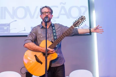 Thedy Corrêa apresenta workshow soluções criativas em Bento Gonçalves<!-- NICAID(12967304) -->
