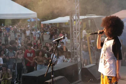 Slam das Manas no encerramento do Festival Música de Rua, em Caxias do Sul<!-- NICAID(14065995) -->