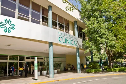 Hospital de Clínicas de Porto Alegre. <!-- NICAID(12695891) -->