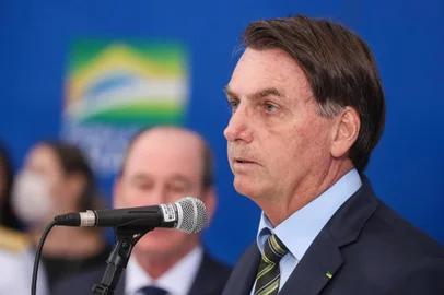 (BrasÃ­lia - DF, 23/03/2020) Presidente Jair Bolsonaro durante declaraÃ§Ã£o Ã  imprensa. Foto: Isac NÃ³brega/PR<!-- NICAID(14459183) -->