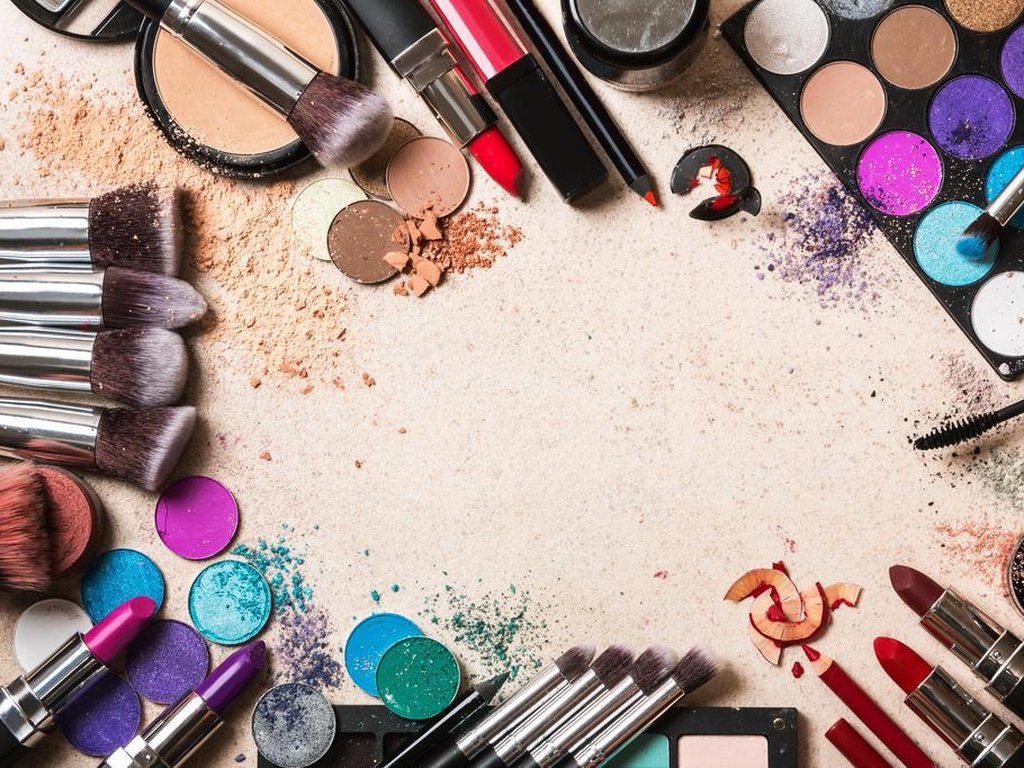 Quer comprar maquiagem online? Veja quatro dicas para não errar | Donna