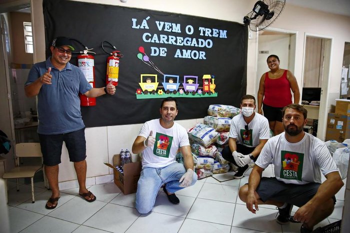 Ação de bispo arrecada e doa milhares de cestas básicas ao Vale do Taquari