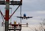 Especialista avalia crise na aviação: "É preciso se preocupar com todo o sistema aeroportuário"