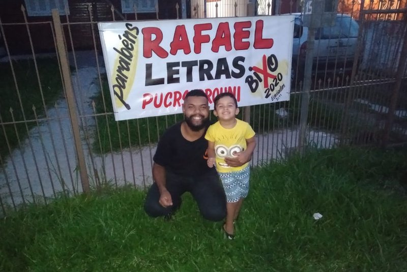 Rafael com o filho Henry