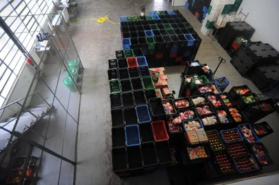  CAXIAS DO SUL, RS, BRASIL 09/08/2017O Banco de Alimentos de Caxias apresenta escassez de doações. (Felipe Nyland/Agência RBS)<!-- NICAID(13080316) -->