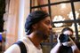  Brazilian retired football player Ronaldinho arrives at a hotel in Asuncion where he and his brother will serve house arrest after a judge ordered their release from jail on April 7, 2020. - A judge in Paraguay ordered the release of Ronaldinho and his brother Roberto Assis into house arrest after the siblings spent almost exactly a month in jail awaiting trial on charges of using false passports to enter Paraguay. Lawyers for the men posted bail of $1.6 million. (Photo by Norberto DUARTE / AFP)Editoria: CLJLocal: AsuncionIndexador: NORBERTO DUARTESecao: soccerFonte: AFPFotógrafo: STR<!-- NICAID(14471832) -->