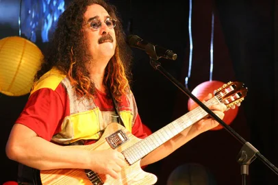 moraes moreira<!-- NICAID(12331522) -->