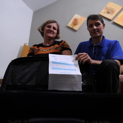  CAXIAS DO SUL, RS, BRASIL, 13/04/2020 - Juliano e Jaqueline Bernardi adiaram o sonho de conhecer o Rio de Janeiro. Por conta do coronavírus, a viagem foi transferida par outubro. (Marcelo Casagrande/Agência RBS)<!-- NICAID(14476227) -->