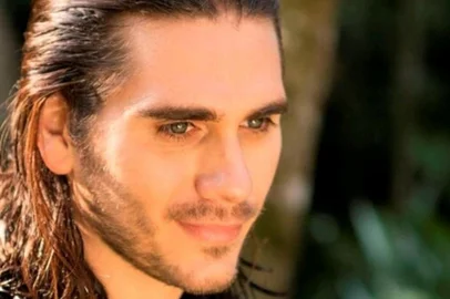 Gabriel Sater<!-- NICAID(14481801) -->