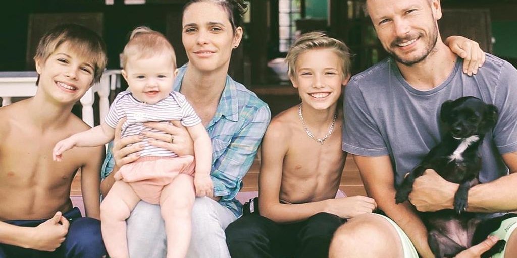 Rodrigo Hilbert Faz 40 Anos E Compartilha Foto Rara Da Familia Reunida Gzh