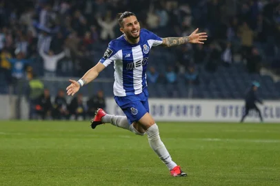 Alex Telles, Porto