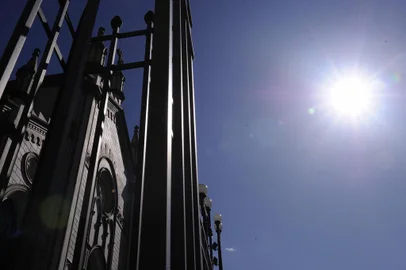  CAXIAS DO SUL, RS, BRASIL, 05/03/2020 - Ambiental clima. Tempo bom, com sol. (Marcelo Casagrande/Agência RBS)<!-- NICAID(14441523) -->