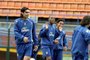 NPTREINO DA SELEÇÃO BRASILEIRA SP - TREINO/SELEÇÃO BRASILEIRA  - ESPORTES - O jogador Fernandão durante treino realizado pela seleção brasileira de futebol no Estádio do Pacaembu, na zona oeste de São Paulo, visando o amistoso desta quarta-feira (27) com a seleção da Guatemala. 26/04/2005 - Foto: DANIEL AUGUSTO JR/AE/AE Fonte: AE Fotógrafo: DANIEL AUGUSTO JR<!-- NICAID(1666766) -->