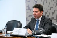  Indicado para exercer o cargo de diretor-geral da Agência Brasileira de Inteligência (Abin), Alexandre Ramagem Rodrigues; presidente da CRE, senador Nelsinho Trad (PSD-MS).Ã mesa, em pronunciamento, indicado para exercer o cargo de diretor-geral da AgÃªncia Brasileira de InteligÃªncia (Abin), Alexandre Ramagem Rodrigues.Foto: Marcos Oliveira/AgÃªncia SenadoLocal: BrasÃ­liaIndexador: Marcos OliveiraFonte: AgÃªncia SenadoFotógrafo: mo<!-- NICAID(14488046) -->