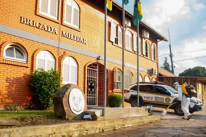 Batalhão da Brigada Militar é hiigienizado em Gramado <!-- NICAID(14489201) -->