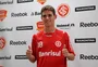 Como foi a operação realizada pelo Inter para contratar o meia Oscar