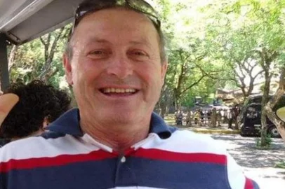 Agricultor morre esmagado por trator em Flores da Cunha <!-- NICAID(14491065) -->