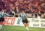 Herói da Copa do Brasil de 1994 vende faixas e medalhas conquistadas pelo Grêmio para doar cestas básicas