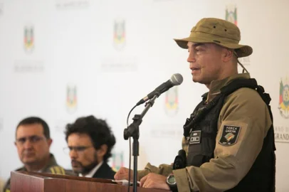 Alexandre Aragon<!-- NICAID(14492473) -->