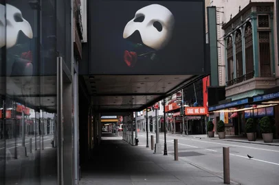 NEW YORK, NY - MAY 04: Broadway stands closed and empty in Times Square on May 04, 2020 in New York City. Hospitals in New York are beginning to see a drop in news coronavirus cases as New York continues to be one of the global centers of the COVID-19 outbreak   Spencer Platt/Getty Images/AFP<!-- NICAID(14493042) -->