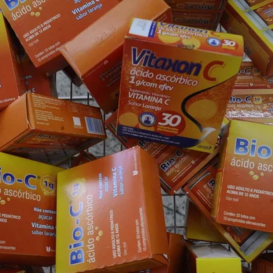  CAXIAS DO SUL, RS, BRASIL (17/03/2020)Médicos recomenda não usar Ibuprofeno para tratar sintomas do coronavírus. Consumidores comprar Vitamina C em grandes quantidades. (Antonio Valiente/Agência RBS)<!-- NICAID(14453704) -->