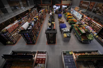  CAXIAS DO SUL, RS, BRASIL, 13/05/2020 - Reportagem para o caderno +Serra acerca de negócios e investimentos em período de coronavírus. Rede de mercados investiu cerca de 3 milhões em novas lojas. (Marcelo Casagrande/Agência RBS)<!-- NICAID(14498729) -->