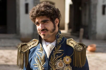 novo mundo, Dom Pedro  ( Caio Castro ) <!-- NICAID(14473231) -->