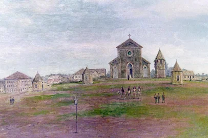 Pintura retratando a Praça Dante em 1904, com o quiosque de Vittorio Chittolina (à direita), ao lado do antigo campanário de madeira da Catedral.<!-- NICAID(14509090) -->