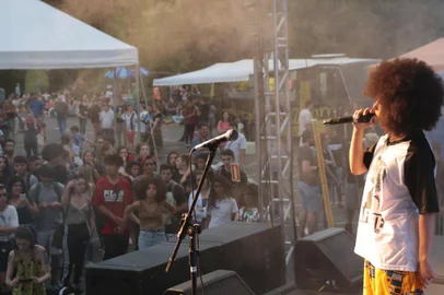 Slam das Manas no encerramento do Festival Música de Rua, em Caxias do Sul<!-- NICAID(14065995) -->