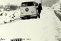  CAXIAS DO SUL, RS, BRASIL (27/06/2014) Neve no Inverno de 1965. Na foto, forte precipitação de neve em Caxias do Sul, no inverno de 1965. Coleção de Hildo Boff. Memória 014.<!-- NICAID(10622173) -->