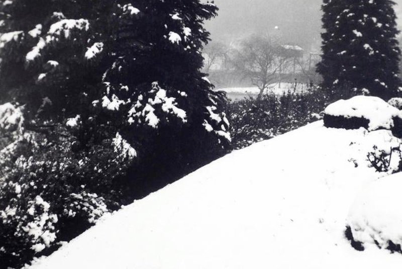  CAXIAS DO SUL, RS, BRASIL (27/06/2014) Neve no Inverno de 1965. Na foto, forte precipitação de neve em Caxias do Sul, no inverno de 1965. Coleção de Hildo Boff. Memória 014.<!-- NICAID(10622177) -->