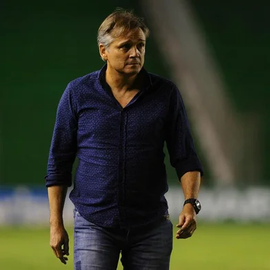 CAXIAS DO SUL, RS, BRASIL, 09/11/2018. Juventude x Ponte Preta, jogo válido pela 36ª rodada da série B do Campeonato Brasileiro e realizado no estádio Alfredo Jaconi. Na foto, técnico Luiz Carlos Winck. (Porthus Junior/Agência RBS)<!-- NICAID(13824421) -->