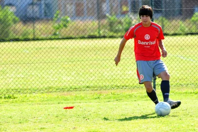  Primeiro treino de Andrigo o guri que poderia ir para o Barcelona.<!-- NICAID(5667800) -->