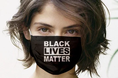 Coleção de máscaras com mensagem ativista da Copihel<!-- NICAID(14517481) -->