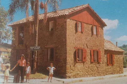 Fotos de Caxias em 1975, integrantes do álbum Centenário da Imigração Italiana (1875-1975).<!-- NICAID(14524283) -->