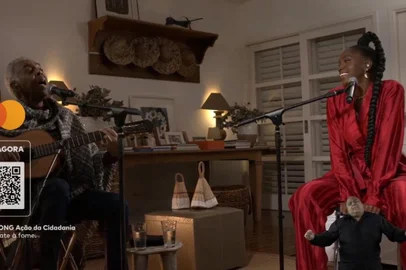 Live Gilberto Gil e Iza<!-- NICAID(14527327) -->