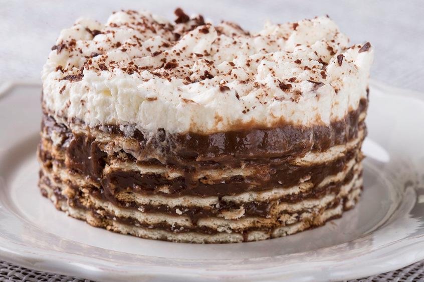 Clássico é clássico: torta de bolacha com chocolate | Destemperados