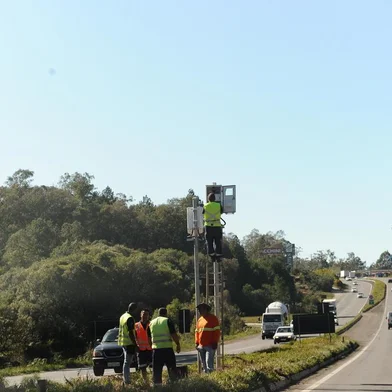  CAXIAS DO SUL, RS, BRASIL (24/06/2020)Rodovias RS-122 e RS-453 já tem novos pardais instalados. Operação prevista para iniciar em 27 de junho deve atrasar. (Antonio Valiente/Agência RBS)<!-- NICAID(14529667) -->