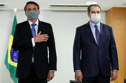 (BrasÃ­lia  - DF, 25/06/2020) CerimÃ´nia de assinatura do Acordo de CooperaÃ§Ã£o TÃ©cnica para integraÃ§Ã£o dos sistemas âCorpus927â e âA ConstituiÃ§Ã£o e o Supremoâ ao Portal da LegislaÃ§Ã£o.Foto: Marcos CorrÃªa/PR<!-- NICAID(14530857) -->