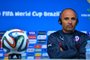 Chiles Argentinian coach Jorge Sampaoli gives a conference press at Corinthians Arena in Sao Paulo on June 22, 2014 on the eve of the 2014 FIFA World Cup Group B football match between Netherlands and Chile.    AFP PHOTO / MARTIN BERNETTI<!-- NICAID(10609026) -->