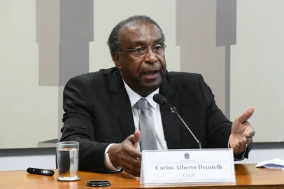 CTFC - Comissão de Transparência, Governança, Fiscalização e Controle e Defesa do ConsumidorComissão de Transparência, Governança, Fiscalização e Controle e Defesa do Consumidor (CTFC) realiza terceira audiência pública destinada a discutir acerca das obras não iniciadas, paralisadas e atrasadas de creches e pré-escolas no país, em ciclo de encontros denominado Diálogos de Transparência - Monitoramento de obras de creches e pré-escolas públicas. Em pronunciamento, à mesa, presidente do Fundo Nacional de Desenvolvimento da Educação (FNDE), Carlos Alberto Decotelli da Silva. 